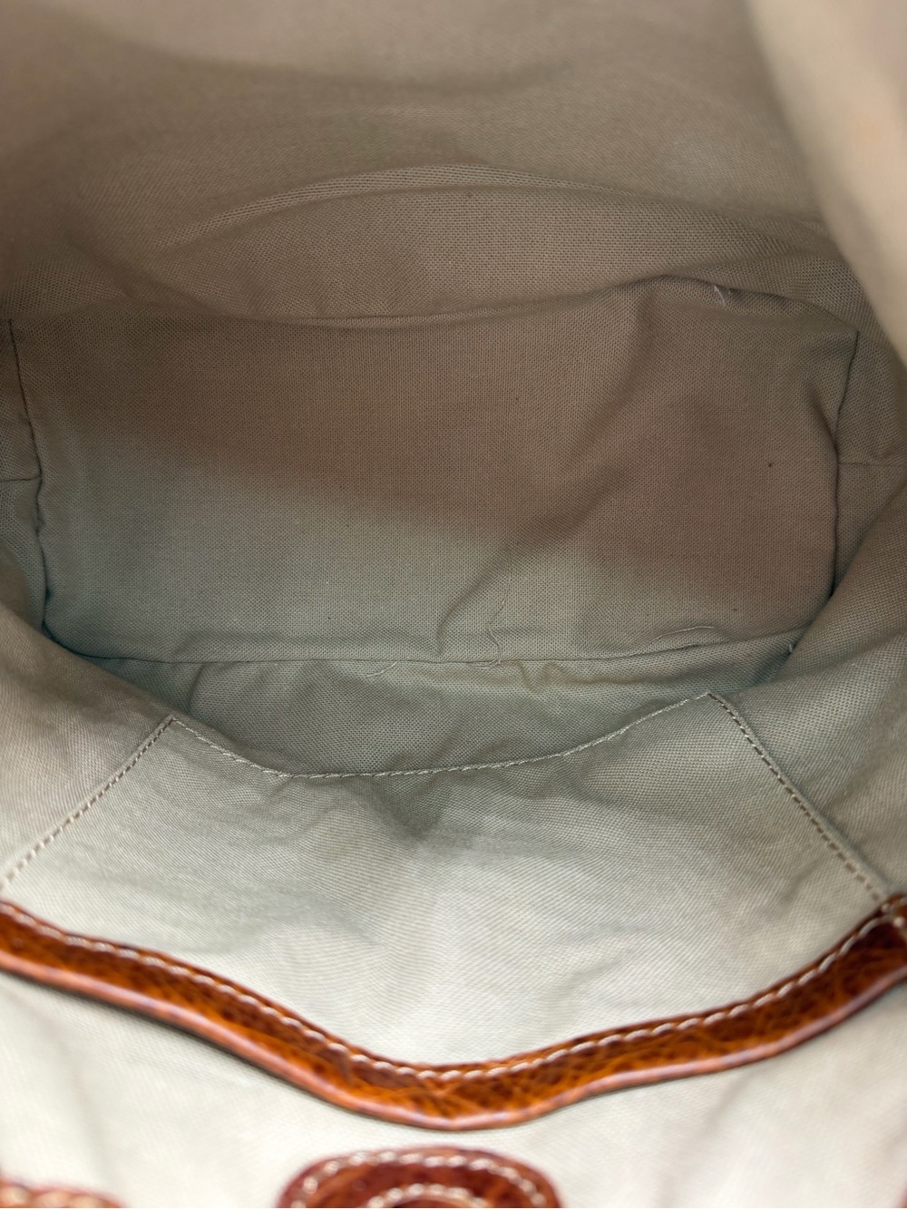 Buffalo Jackson WALKER LEATHER SHOULDER BAG - Picture 8 of 9